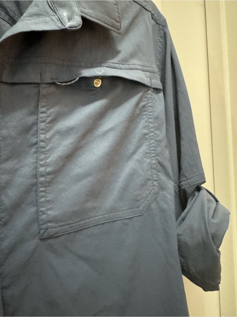 REI Women's Slate Blue Button-Down Utility Shirt - Picture 4 of 12